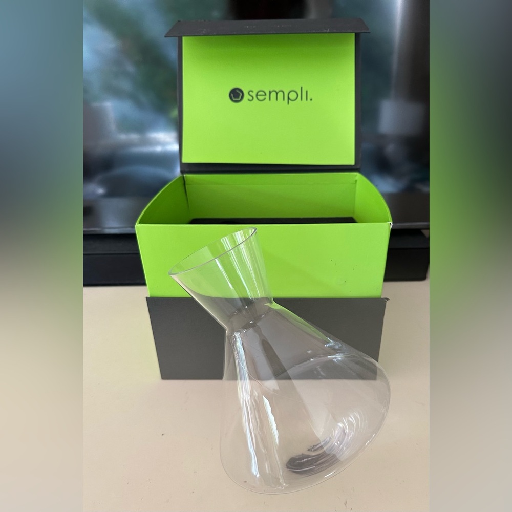 NWT NIB Sempli Clear Glass Decanter Vaso Vine Aerating Wine Decanter Gift Box